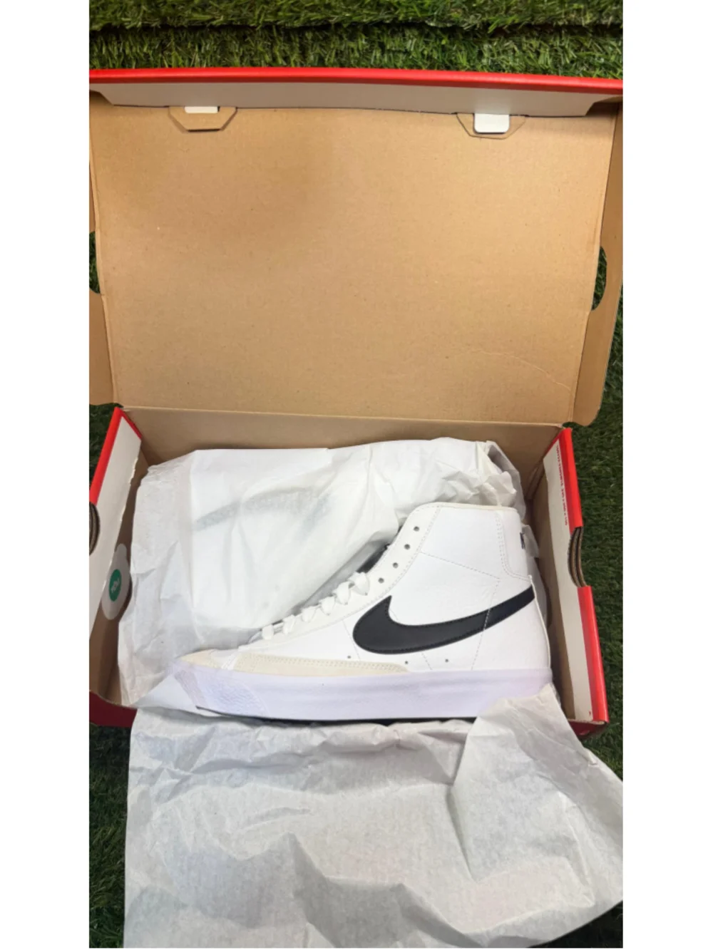 Nike Blazer Mid '77 GS White Black 5.5Y DA4086-100 w/ Box #Z06 x8